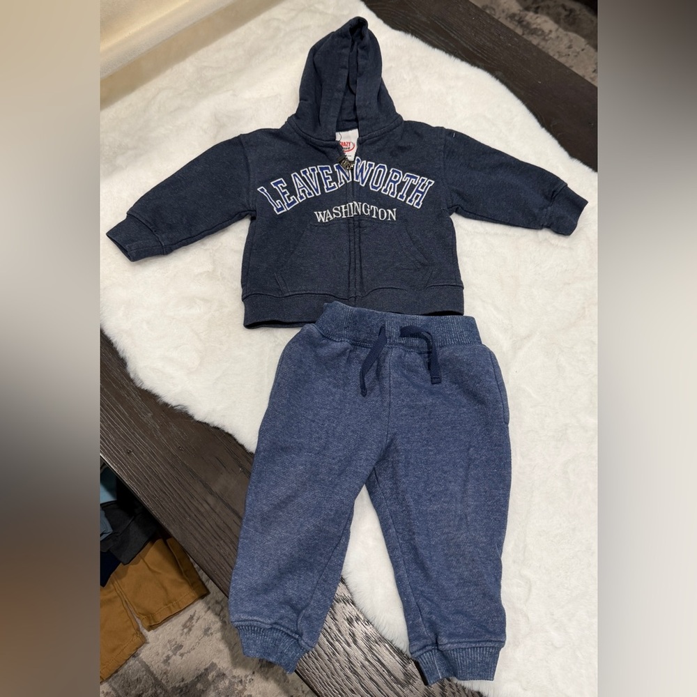 Toddler sets. $5 each. BUY 2 GET 1 FREE‼️ - Picture 2 of 4